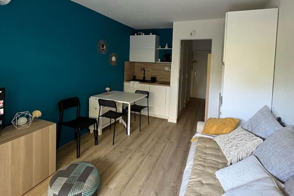 Studio Bord De Mer Boulouris A Saint Raphael Bagian luar foto