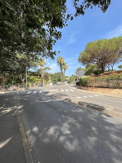 Studio Bord De Mer Boulouris A Saint Raphael Bagian luar foto